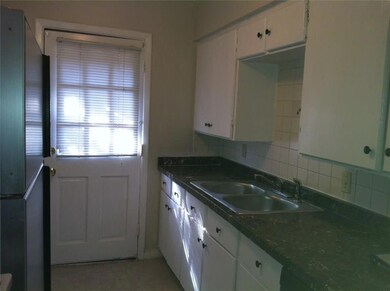 6457 Lontos Dr, Dallas, TX 75214 - photo 3