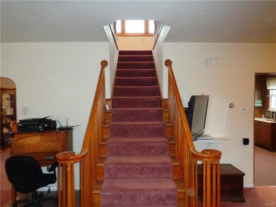 4157 Scheidys Rd, Whitehall, PA 18052 - photo 2