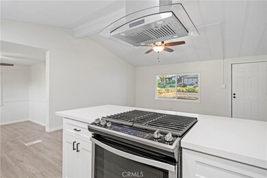 24486 Cornstalk Rd, Wildomar, CA 92595 - photo 6