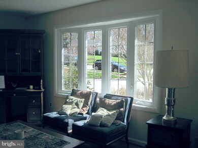 9214 Kristin Ln, Fairfax, VA 22032 - photo 5