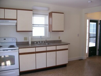#11 Kitchen Pic #1