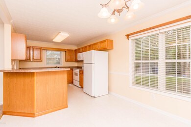 108 Fairfax Ct, Jacksonville, NC 28540 - photo 6