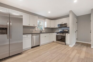 429 S Main St unit 7, Attleboro, MA 02703 - photo 4