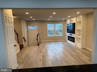 605 Warrenton Terrace NE, Leesburg, VA 20176 - photo 4