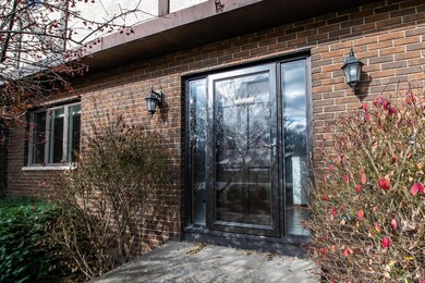 Front Door - Circle