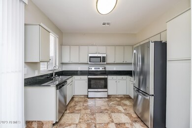 006-photo-kitchen-9524632