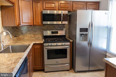 656 Yorkshire Ct, Sewell, NJ 08080 - photo 4