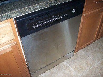 233 Patterson Walk, Easton, PA 18040 - photo 4