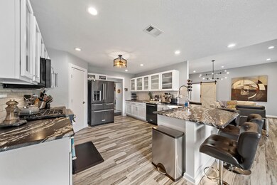 8801 Briarcrest St, Manvel, TX 77578 - photo 7