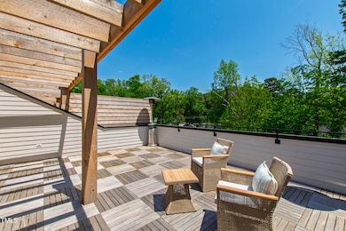 810 Maple Berry Ln unit 104, Raleigh, NC 27608 - photo 2