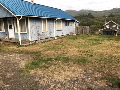362 N Pacific St, Rockaway Beach, OR 97136 - photo 3