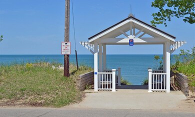 221 Shady Oak Dr, Michigan City, IN 46360 - photo 3