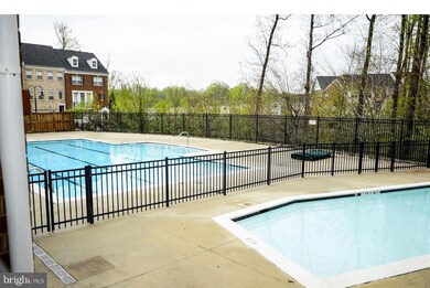 8206 Riggos Way, Landover, MD 20785 - photo 5