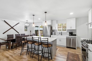 7027 Ponderosa Dr, Salt Lake City, UT 84121 - photo 5