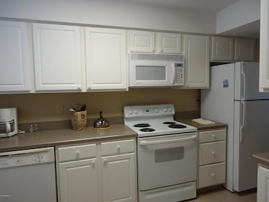 2233 Seminole Rd unit 39, Atlantic Beach, FL 32233 - photo 7