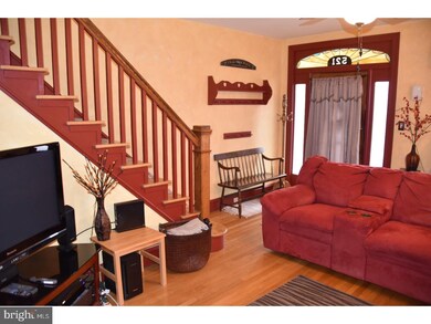 521 March St, Reading, PA 19607 - photo 3