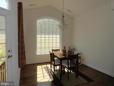 22956 Fanshaw Square, Ashburn, VA 20148 - photo 5