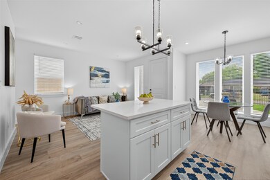 5027 Willow Glen Dr unit A, Houston, TX 77033 - photo 3