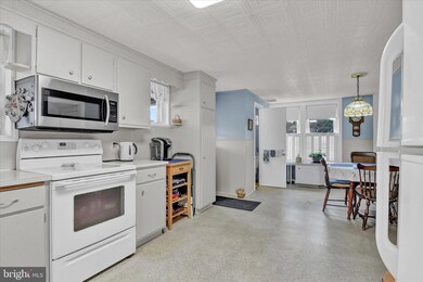 1127 W Leesport Rd, Leesport, PA 19533 - photo 6