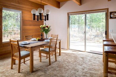 10 NW Hood Place, Bend, OR 97701 - photo 4