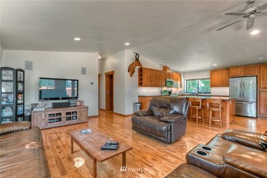 unlisted-address, Orting, WA 98360 - photo 7