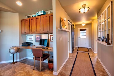 Entry office nook