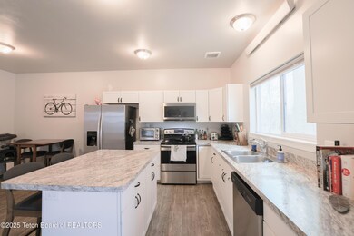 67 Eva Ln unit 8, Victor, ID 83455 - photo 2