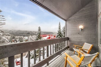 223 Hyak Dr E unit 637, Snoqualmie Pass, WA 98068 - photo 5