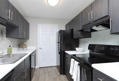 9200 Roberts Dr unit 7-726, Sandy Springs, GA 30350 - photo 2