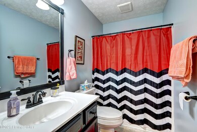 8520 Grand Neptune Dr unit 1601, Louisville, KY 40228 - photo 7