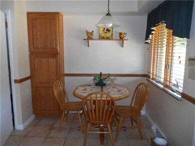 1205 Howard St, West Newton, PA 15089 - photo 2