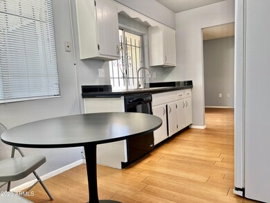 13640 N Silverbell Dr unit 65, Sun City, AZ 85351 - photo 3