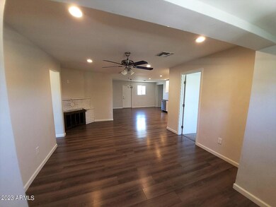 9317 N 12th St, Phoenix, AZ 85020 - photo 4