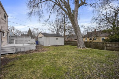 fenced yard 2