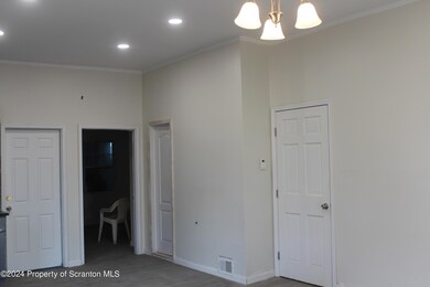 1122-1124 Luzerne St unit 1124 A, Scranton, PA 18504 - photo 7