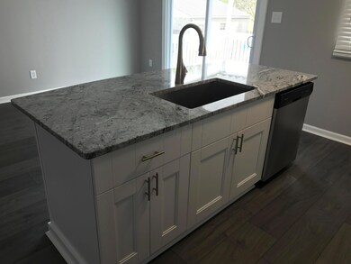 969 Tellega Ave, Columbus, OH 43207 - photo 4