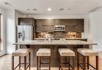 1835 Wharton St, Pittsburgh, PA 15203 - photo 4