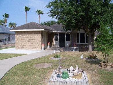 927 Katrin Dr, Alamo, TX 78516 - photo 5