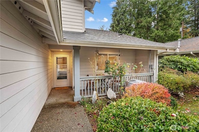 527 Radey St, Port Orchard, WA 98366 - photo 2