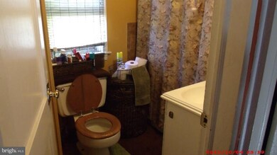 7000 Greeley Rd, Hyattsville, MD 20785 - photo 3