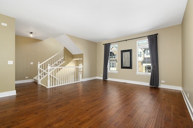 173 Sype Dr, Carol Stream, IL 60188 - photo 3