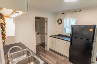 2438 Des Moines St, Des Moines, IA 50317 - photo 7