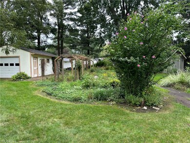 8751 Lindbergh Blvd, Olmsted Falls, OH 44138 - photo 4