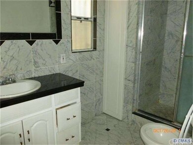 Bathroom - Front unit