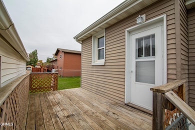 205 3rd St NE, Hazen, ND 58545 - photo 5