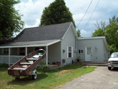 7951 Maple St, Vanderbilt, MI 49795 - photo 3