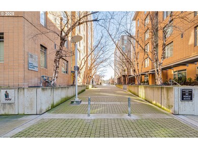 Parkview Condominiums unit 602, Vancouver, WA 98660 - photo 3