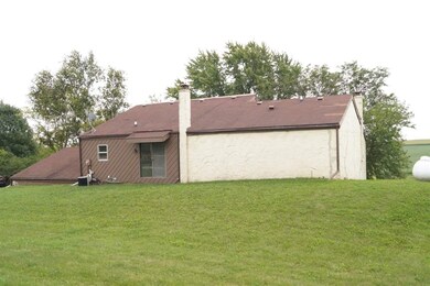 5325 Lincoln Rd, Oregon, WI 53575 - photo 2