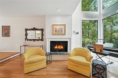 4871 Karls Gate Dr, Marietta, GA 30068 - photo 5