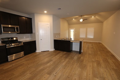 1012 Brighton Orchards Ln, Magnolia, TX 77354 - photo 6